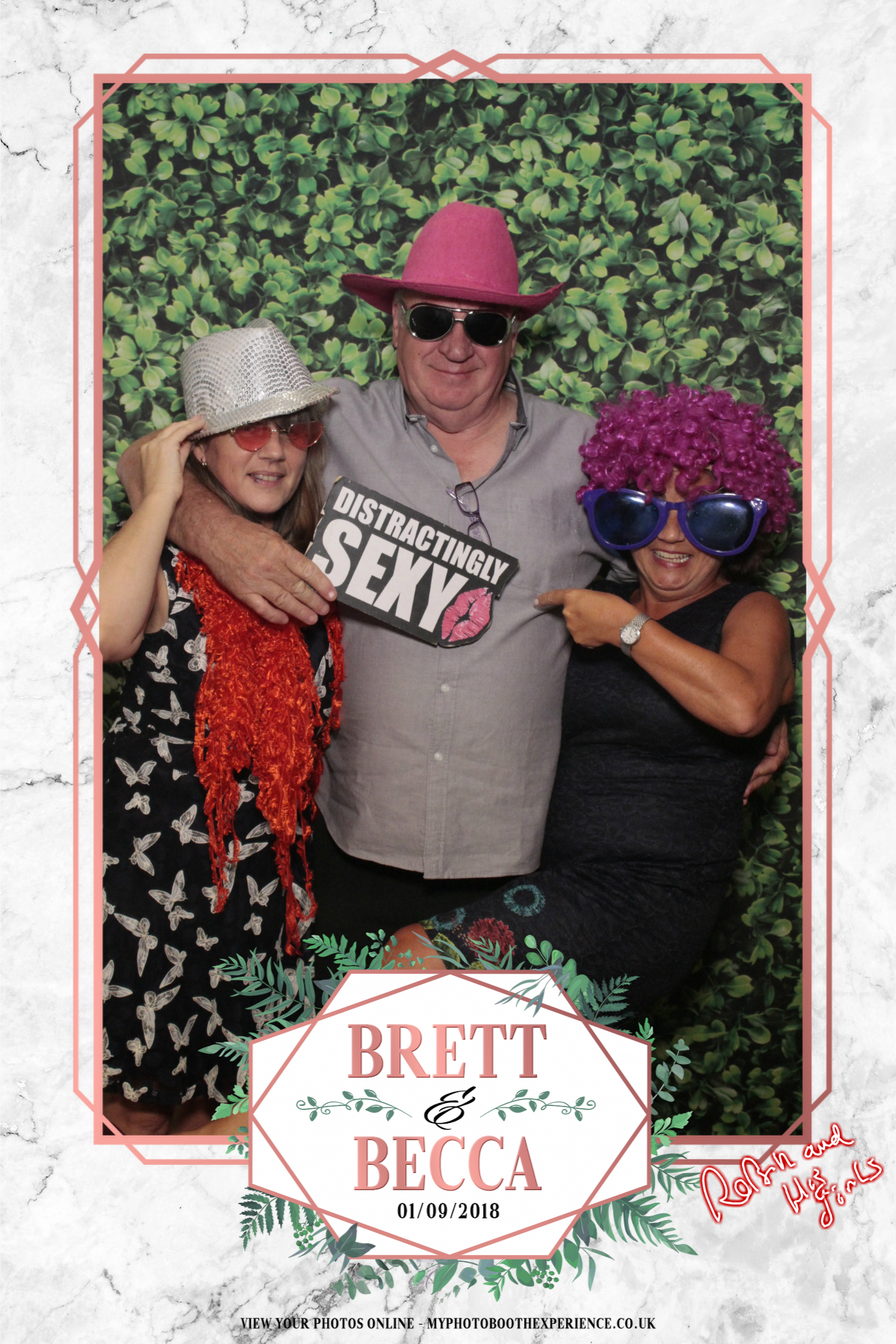 Brett & Becca's Wedding | View more photos from the event at gallery.myphotoboothexperience.co.uk/u/MyPhotoBoothExperienceLtd/Brett-Beccas-Wedding